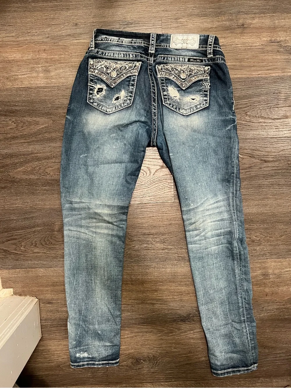 Miss Me Easy Ankle Skinny Jeans Size 28 Mid Rise Distressed Embellished - Picture 5 of 7